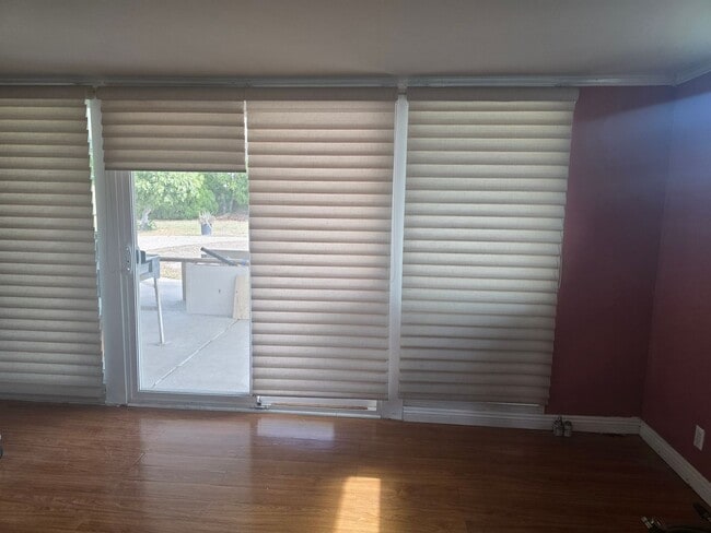 Building Photo - Singe House in garden Grove for Lease