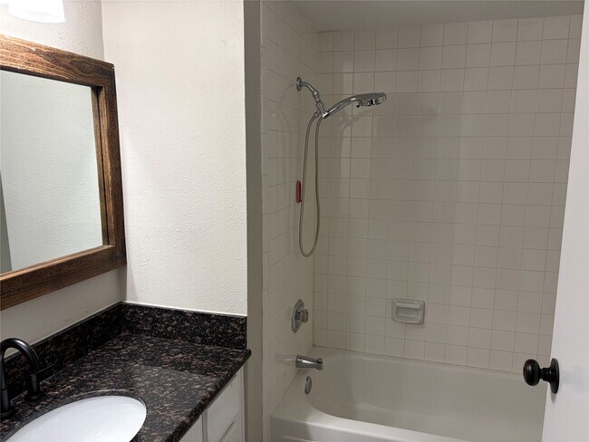 Building Photo - 14555 Wunderlich Dr