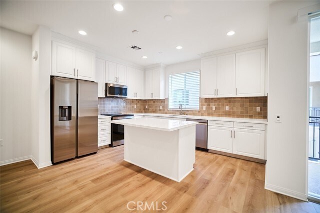 Building Photo - 2430 E Agave St