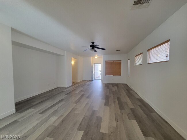 Building Photo - 3274 Bronze Leaf St