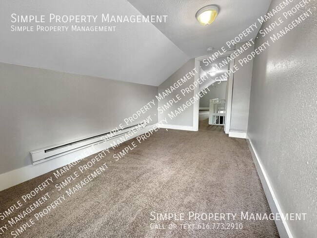 Building Photo - 813 California-