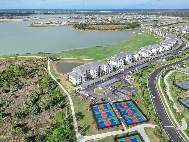 Building Photo - 15960 Grassland Ln