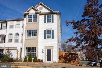 Building Photo - 7685 Duneiden Ln