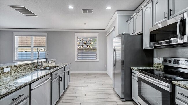 Building Photo - 3833 Siskin Dr