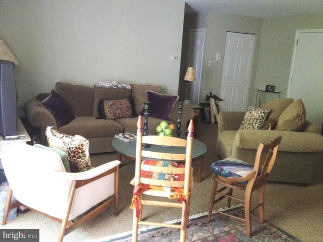 Building Photo - 7 Rockford Rd