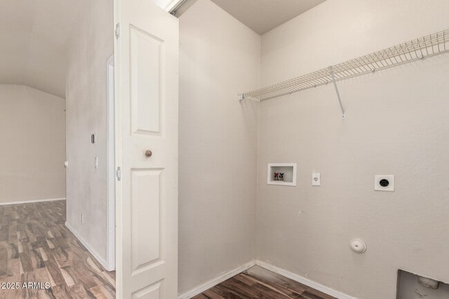 Building Photo - 5722 S 240th Dr