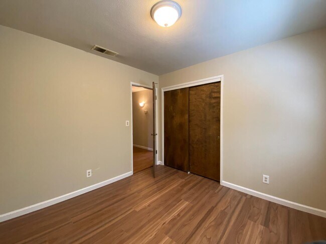 Building Photo - 8296 N Raisina Ave