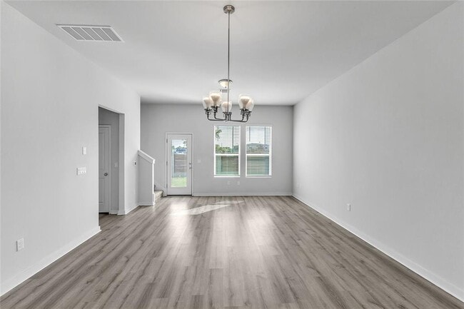 Building Photo - 1203 Showbox St