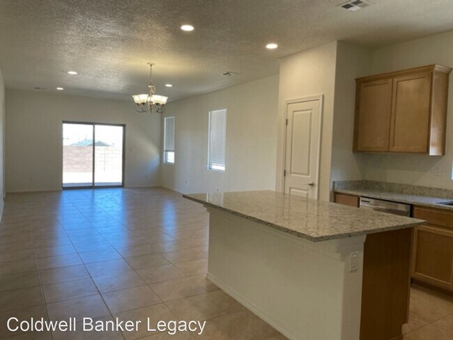 Building Photo - 4 br, 2 bath House - 2031 White Dove St SE