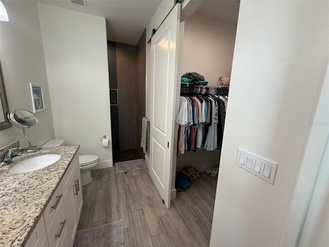 Building Photo - 2301 Magdalina Dr