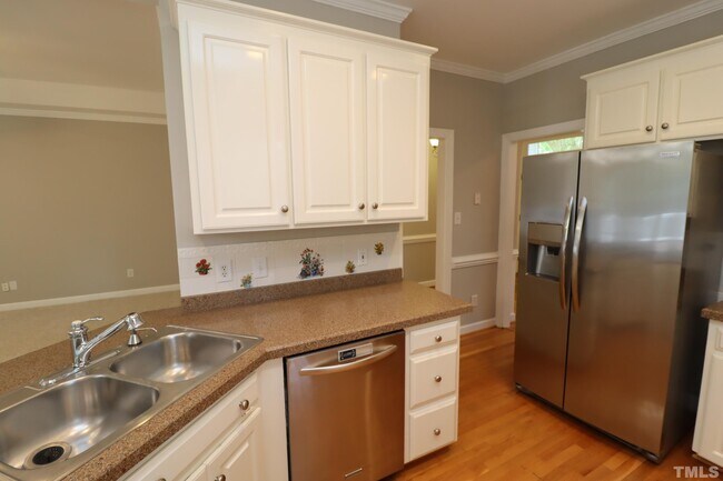 Building Photo - 100 Pebble Ridge Farms Ct
