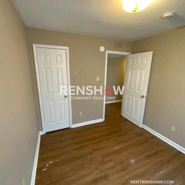 Building Photo - 1401 Meeks St