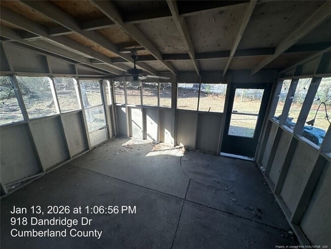 Building Photo - 918 Dandridge Dr