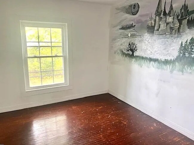 Building Photo - Corner Lot - Remodeled