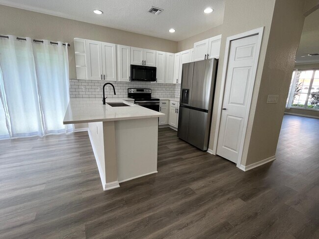 Building Photo - 7299 Panache Way