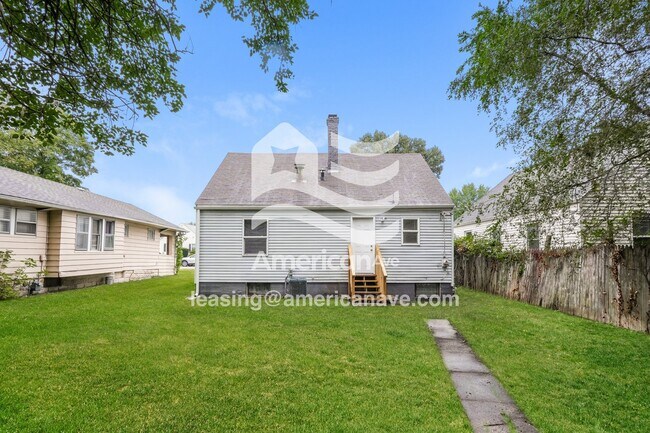 Building Photo - 2914 Frederickson St