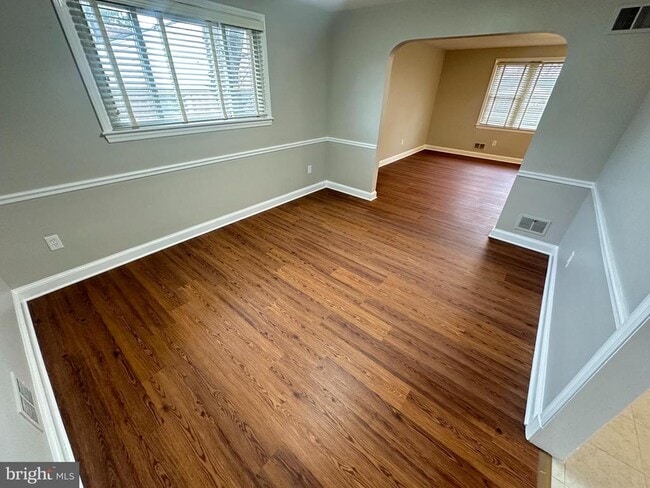 Building Photo - 3912 21st Ave