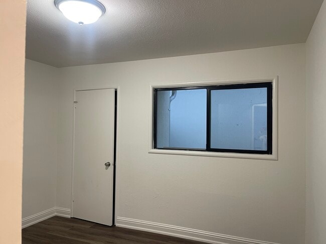 Building Photo - 753 Bartlett Ave