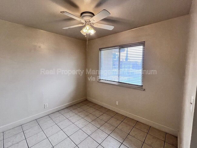 Building Photo - 3338 N Purdue Ave