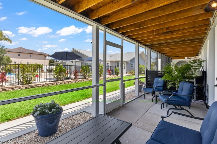 Building Photo - 12230 Shoreview Drive