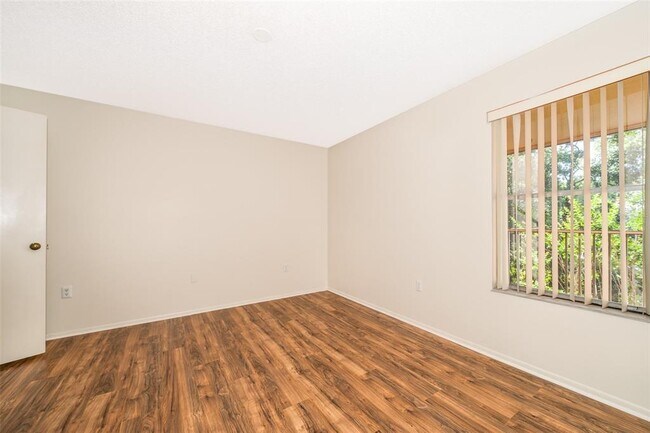 Building Photo - 956 Salt Pond Pl