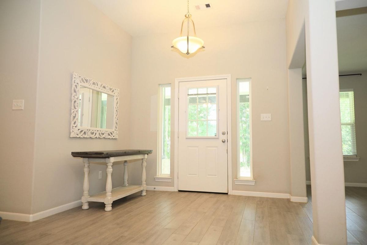 Building Photo - 131 Feldspar Ln