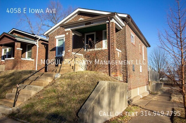 Primary Photo - 4058 E Iowa Ave
