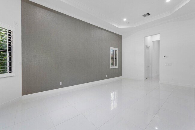 Building Photo - 6990 NW 27th Ave