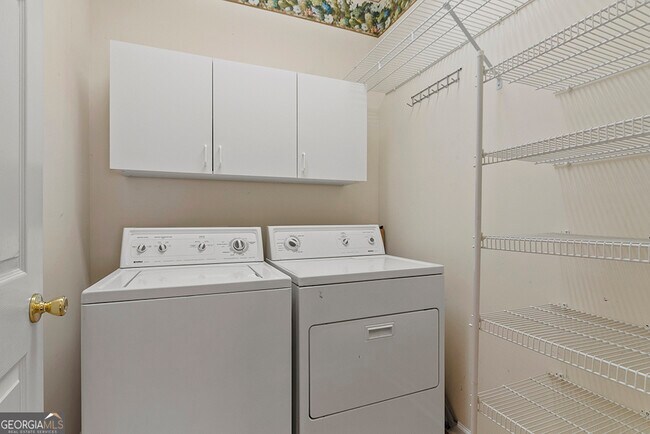 Building Photo - 643 Millrun Ct