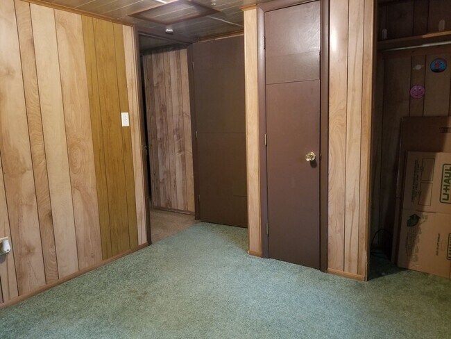 Building Photo - House in South Mountain Community