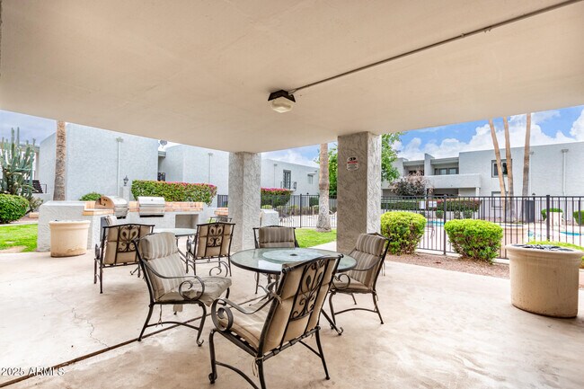 Building Photo - 3314 N 68th St