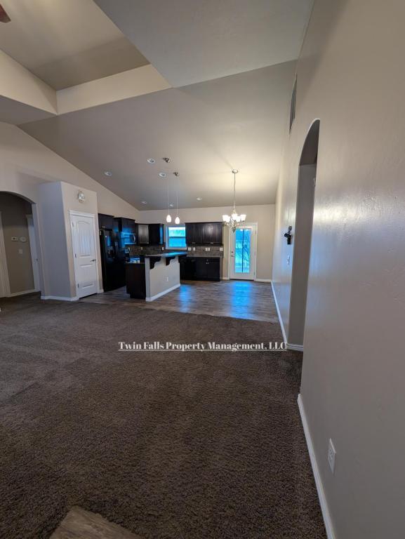 Building Photo - 763 Birchwood Rd