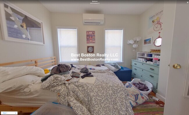 Building Photo - 942 Broadway