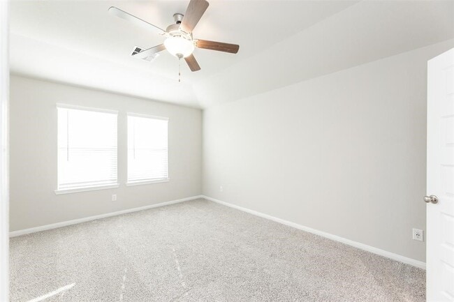 Building Photo - 7214 Toluca Dr