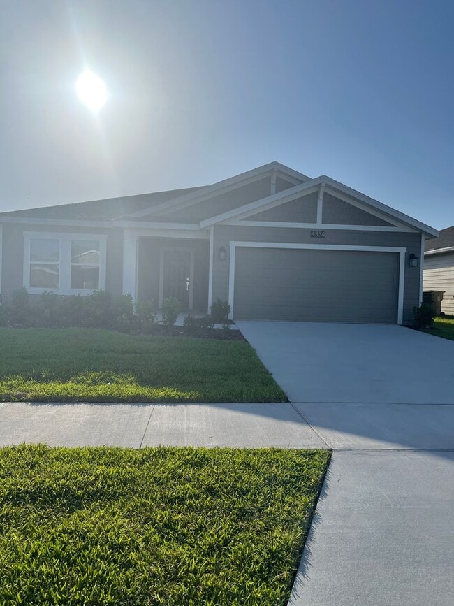 Building Photo - BEAUTIFUL BRAND NEW 2022 Home in the new S...