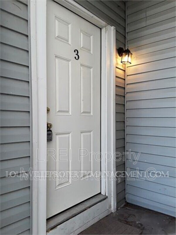 Building Photo - 221 Pope St