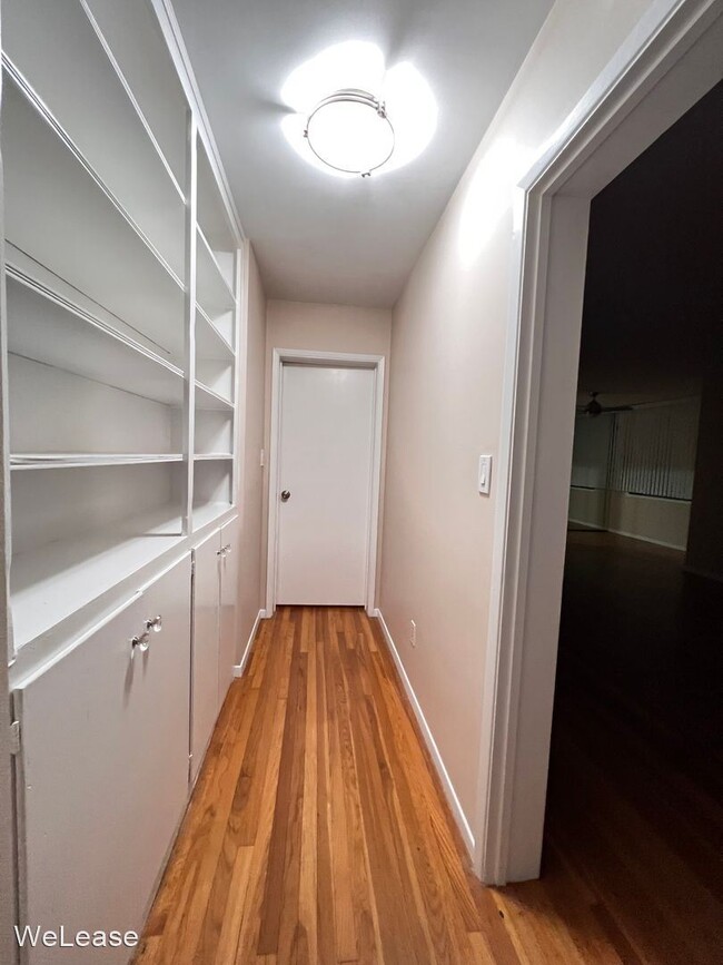 Building Photo - 2 br, 2 bath House - 5369 La Jolla Blvd #15