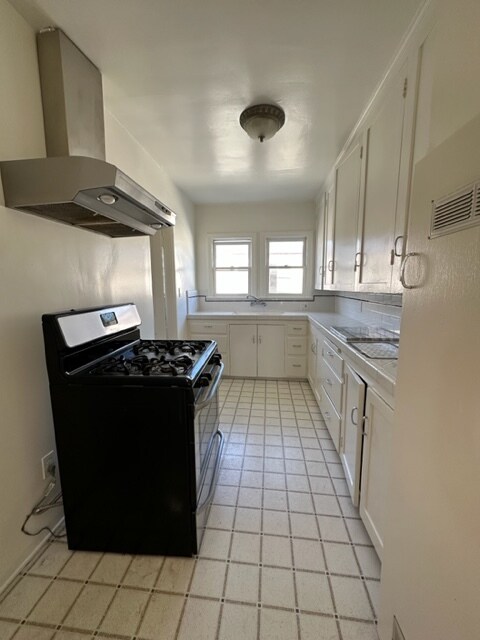 Building Photo - 1114 16th St