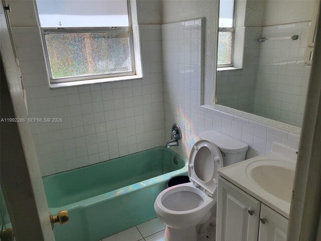 Building Photo - 1810 N 62nd Ave