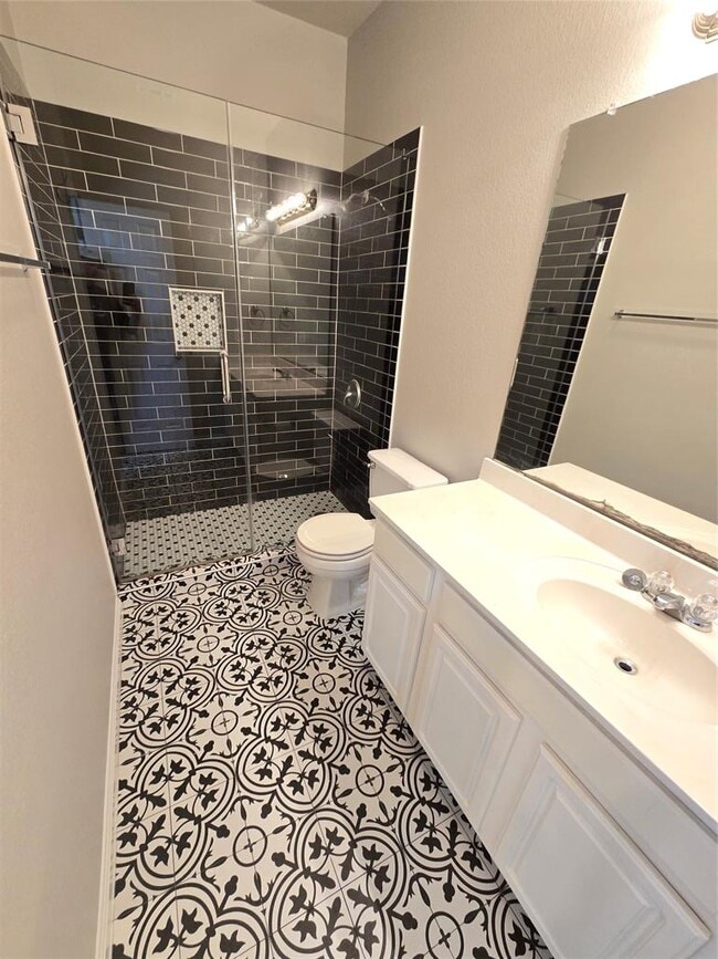 Building Photo - 7509 Lazy Creek Dr
