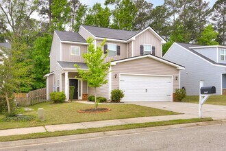 Building Photo - Canterbury Farms 3 Bed 2.5 Bath!