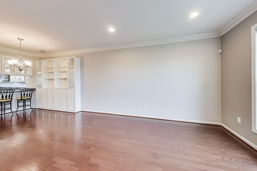 Building Photo - 816 Fair Winds Way