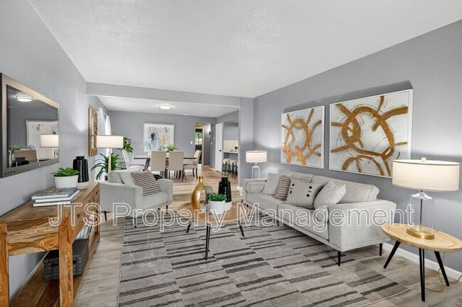 Building Photo - 728 Clipper Way