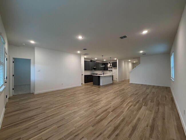 Building Photo - 8407 Tranquil Bay Ct