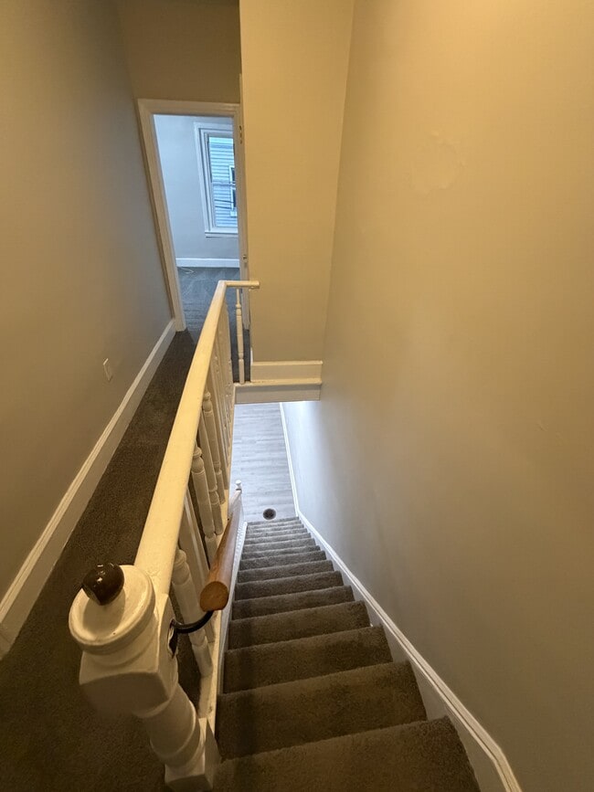 Building Photo - 1442 N Newkirk St