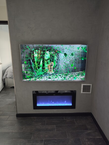 Electric Fireplace - 1970 Columbia St