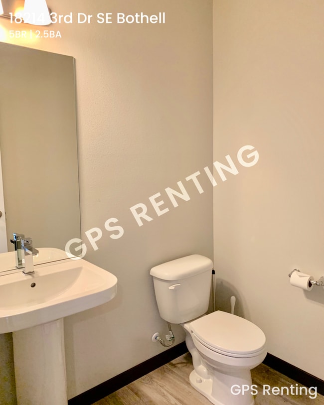 Building Photo - 18214 3rd Dr SE