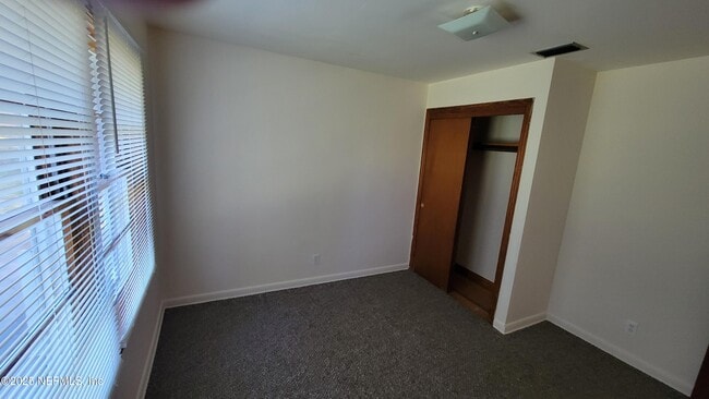 Building Photo - 4505 Clinton Ave