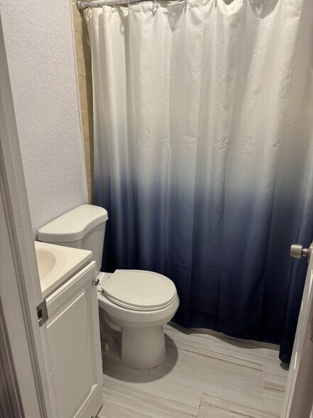 Building Photo - 4181 NW 34th Way