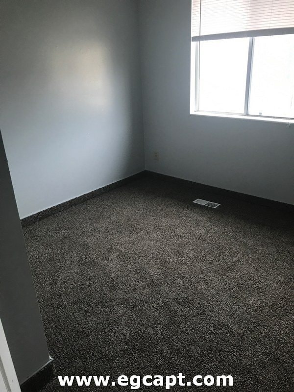 Building Photo - 1249 N 400 E